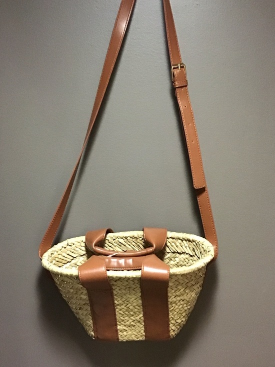 ALOHA Collection Handbags - ALOHA Collection Natural Straw Shoulder Bag with Brown Trim